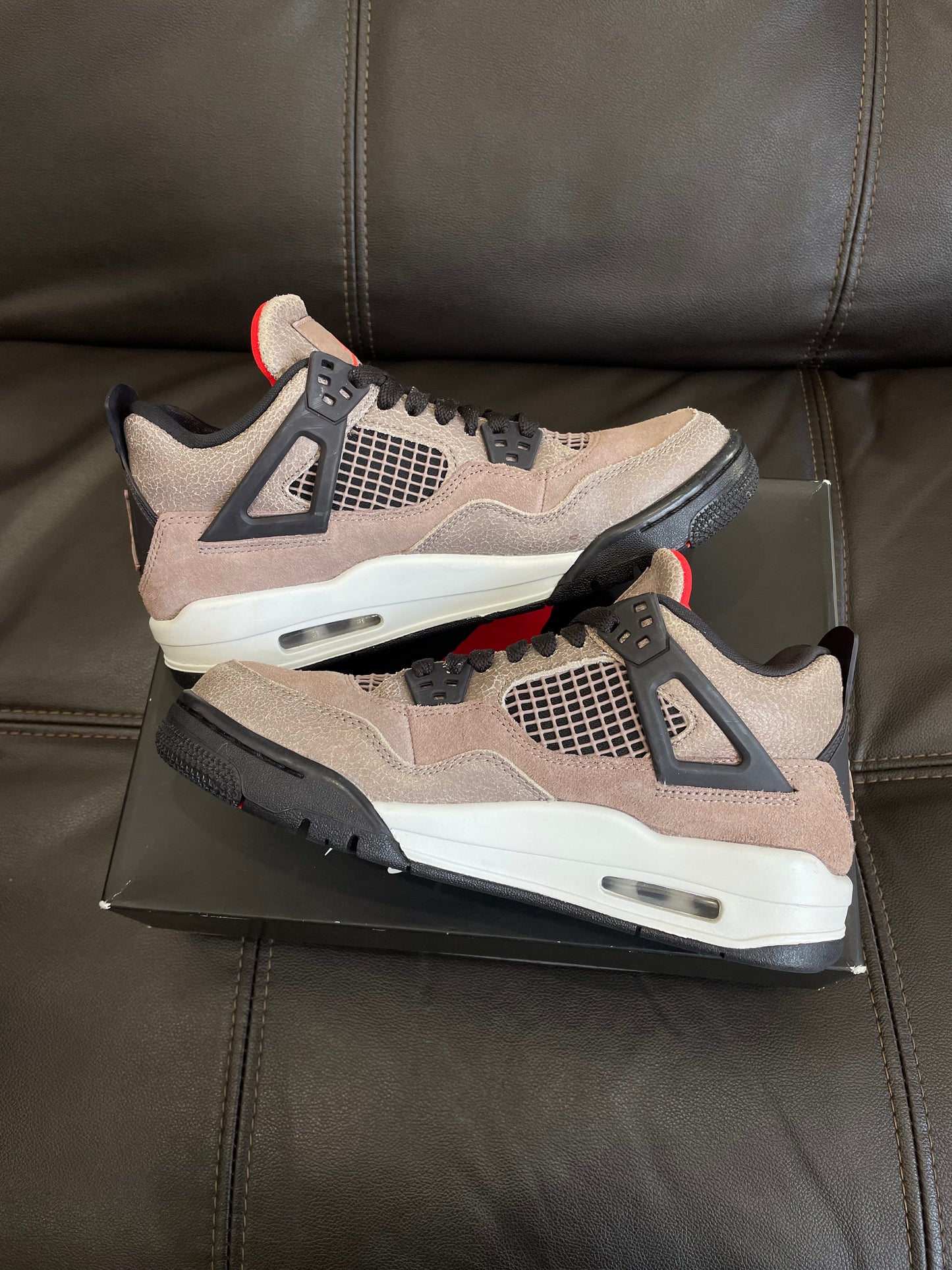 (Used Size 5.5Y) Jordan 4 Taupe Haze (GS)