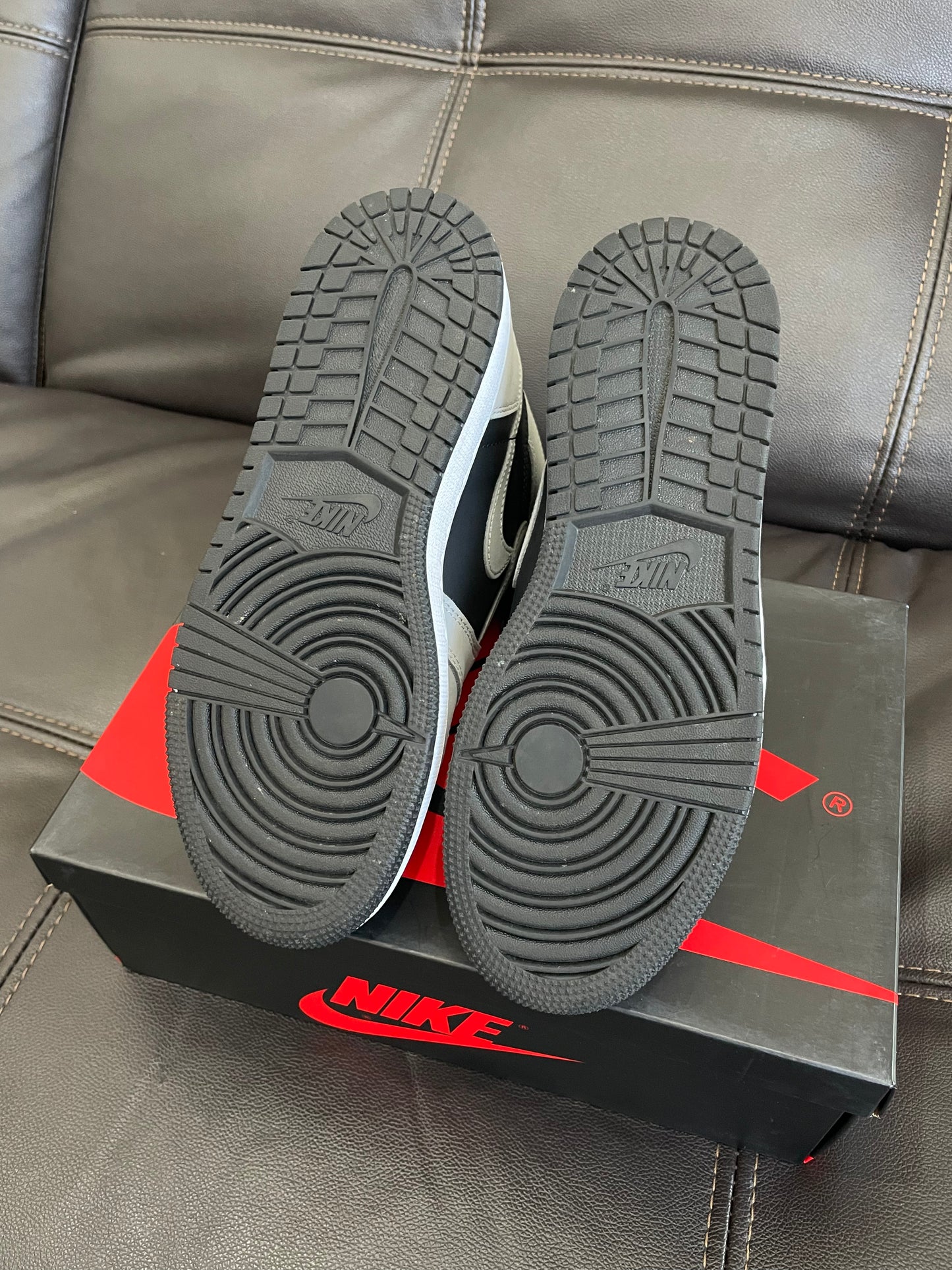 (Used Size 5.5Y) Jordan 1 Shadow 2.0 (GS)