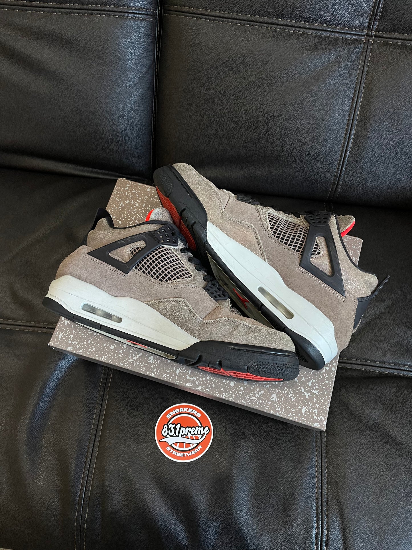 (Used Size 11M) Jordan 4 Taupe Haze