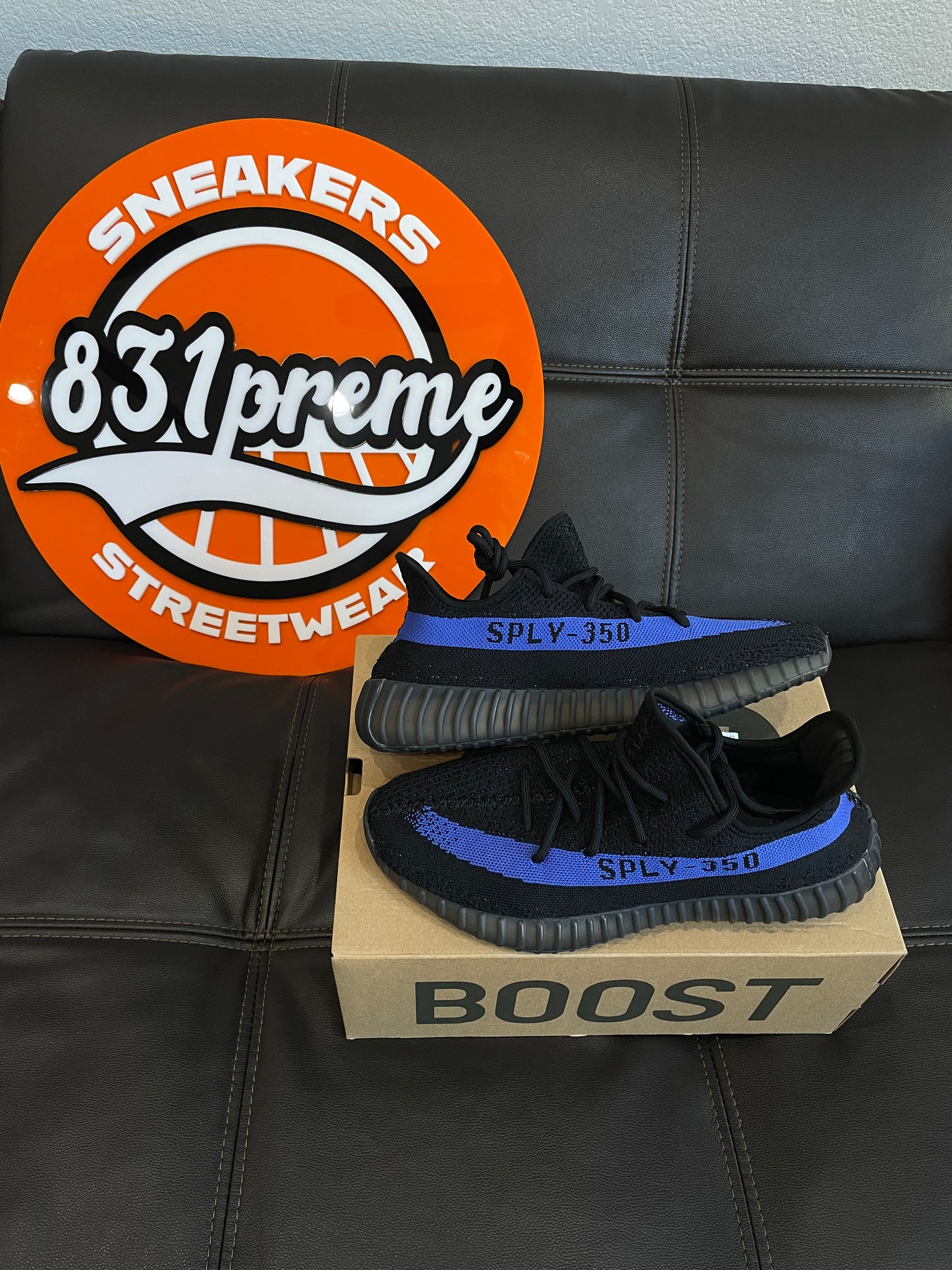 Yeezy 350 V2 Dazzling Blue