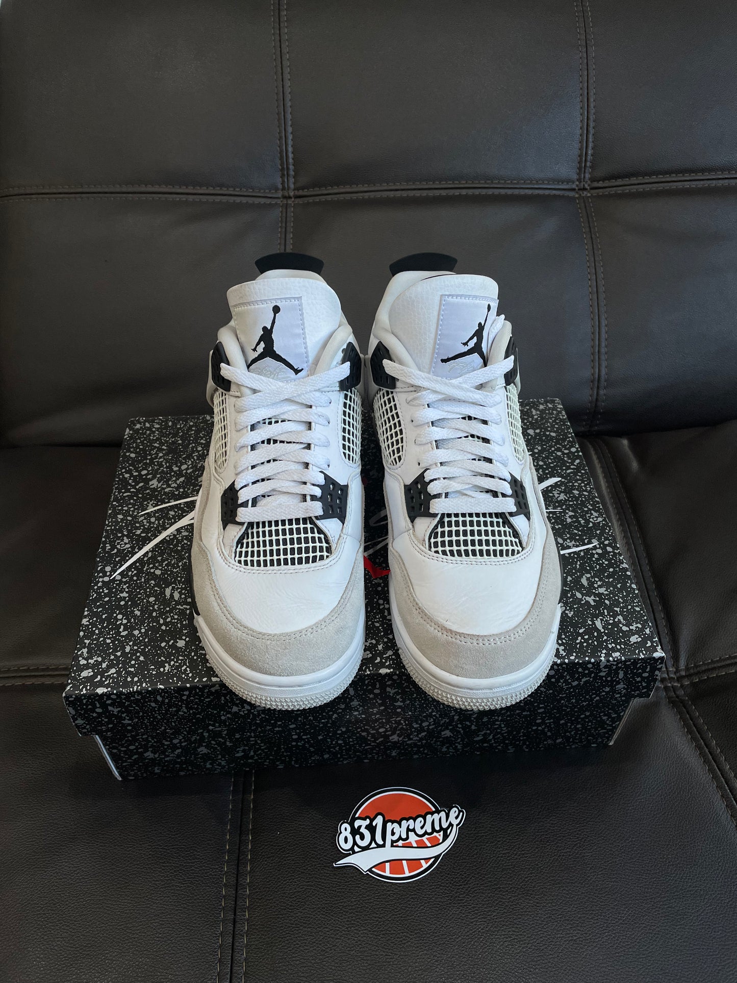 (Used Size 8.5M) Jordan 4 Military Black