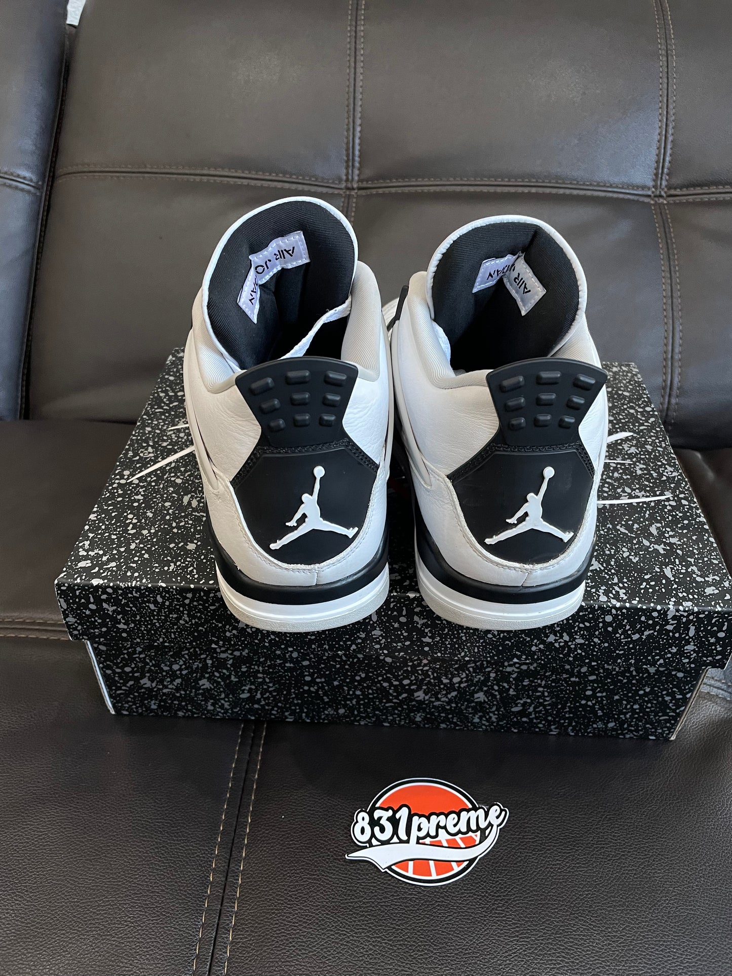 (Used Size 8.5M) Jordan 4 Military Black