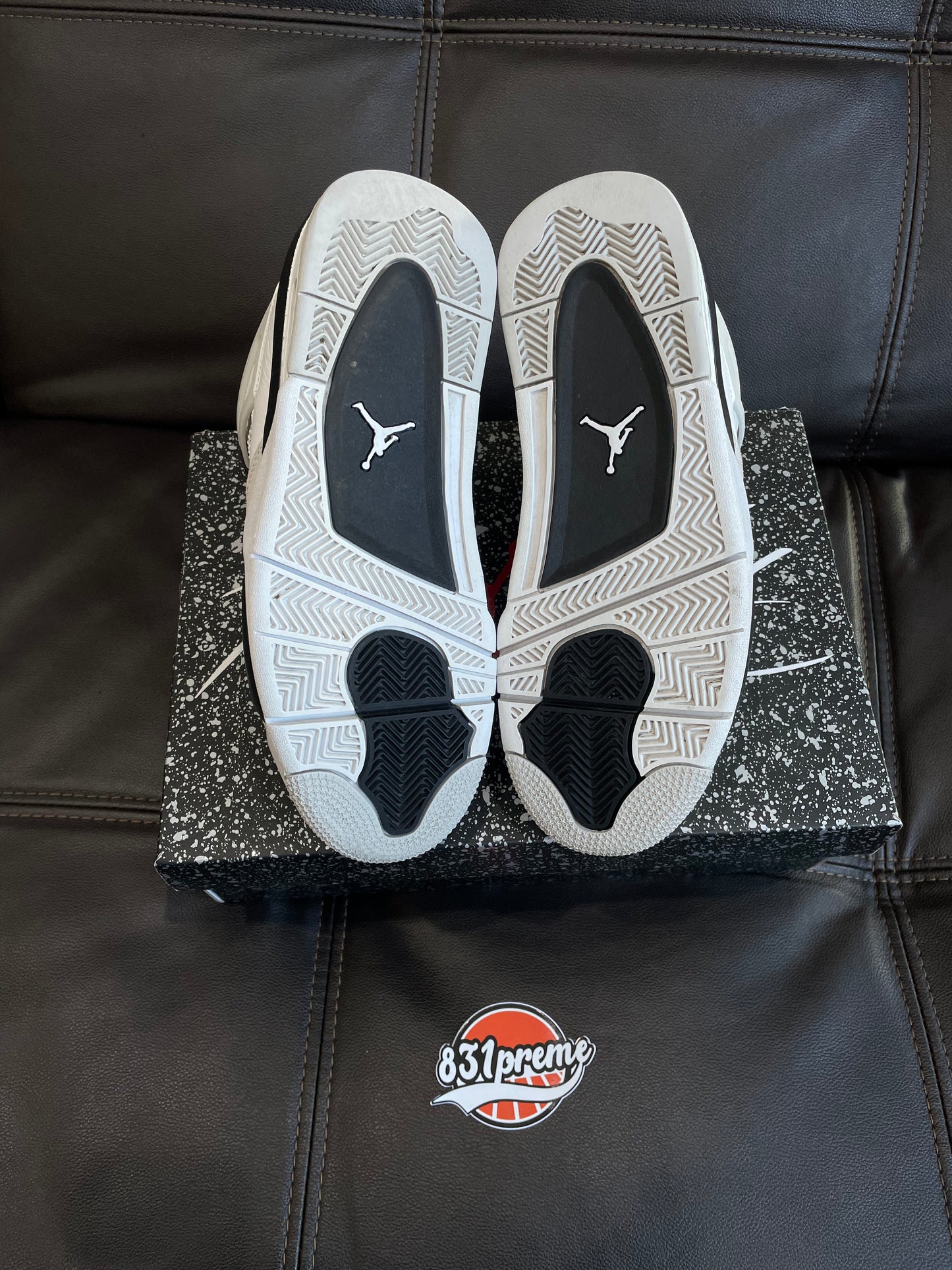 (Used Size 8.5M) Jordan 4 Military Black
