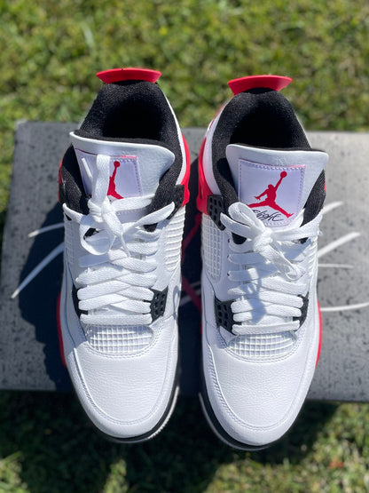 (Used Size 9.5M) Jordan 4 Red Cement