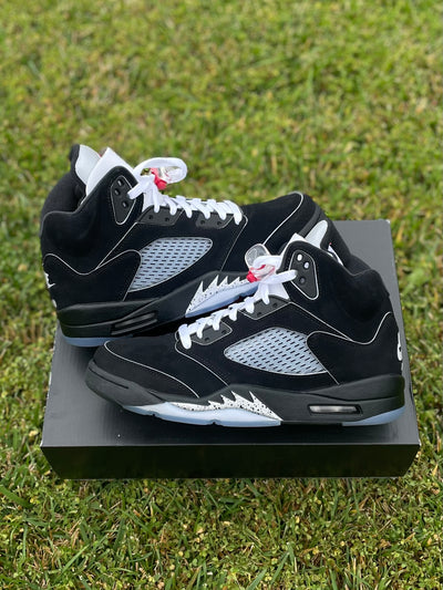 (Used Size 9M) Jordan 5 Metallic Black Reimaged