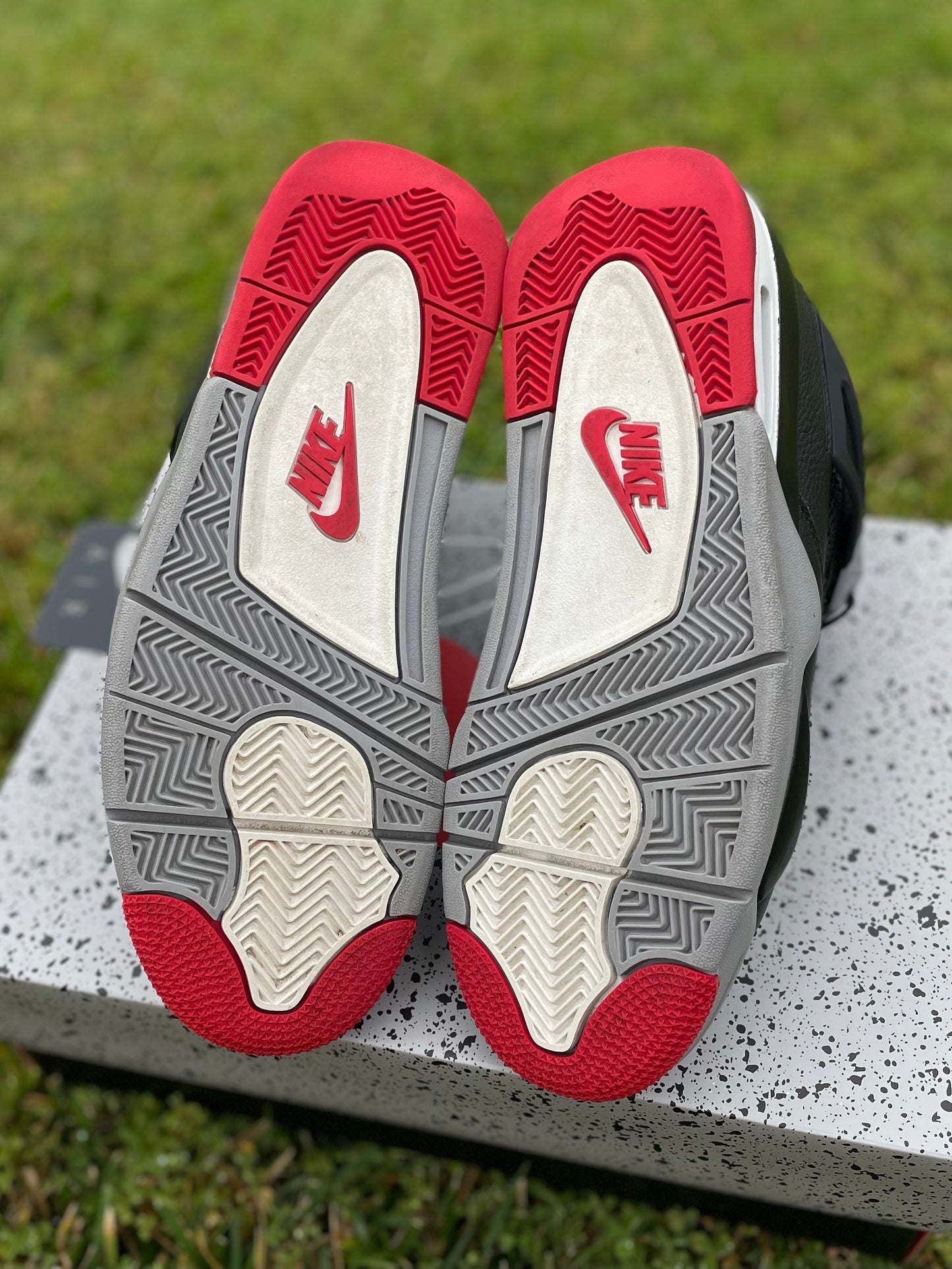 (Used Size 9M) Jordan 4 Bred Reimagined