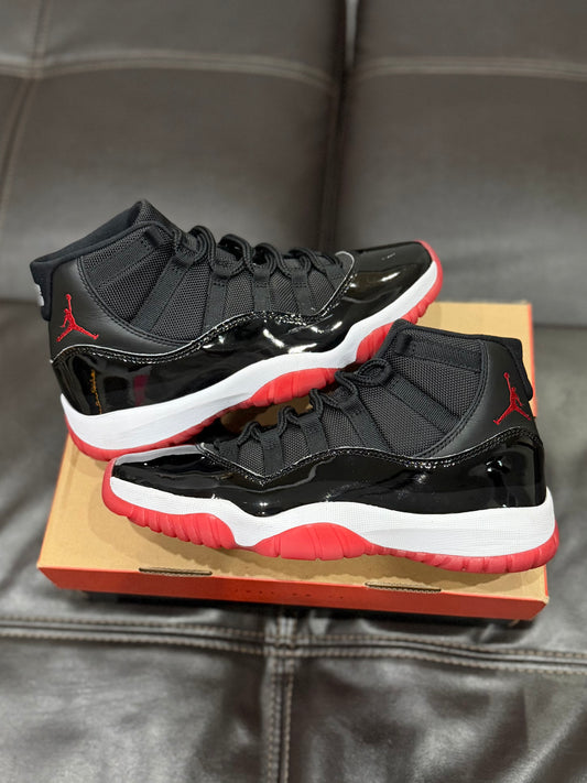 (Used Size 8.5M) Jordan 11 Bred (2019)