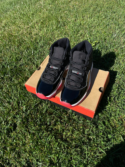 (Used Size 9.5M) Jordan 11 Bred (2019)