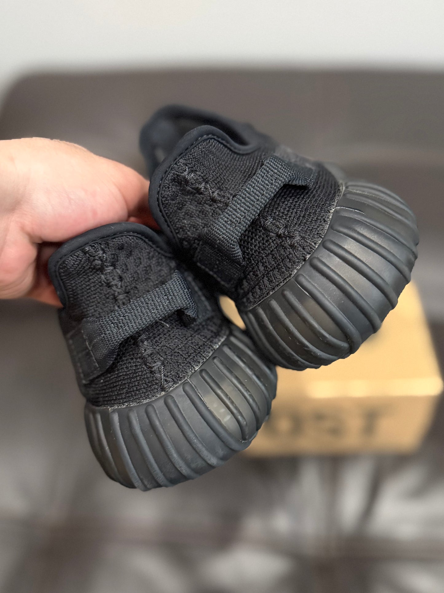 (Used Size 7.5M) Yeezy 350 V2 Onyx