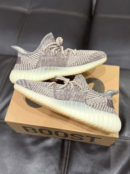 (Used Size 10M) Yeezy 350 V2 Zyon