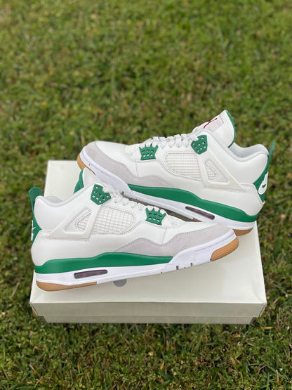(Used Size 9M) Jordan 4 SB Pine Green
