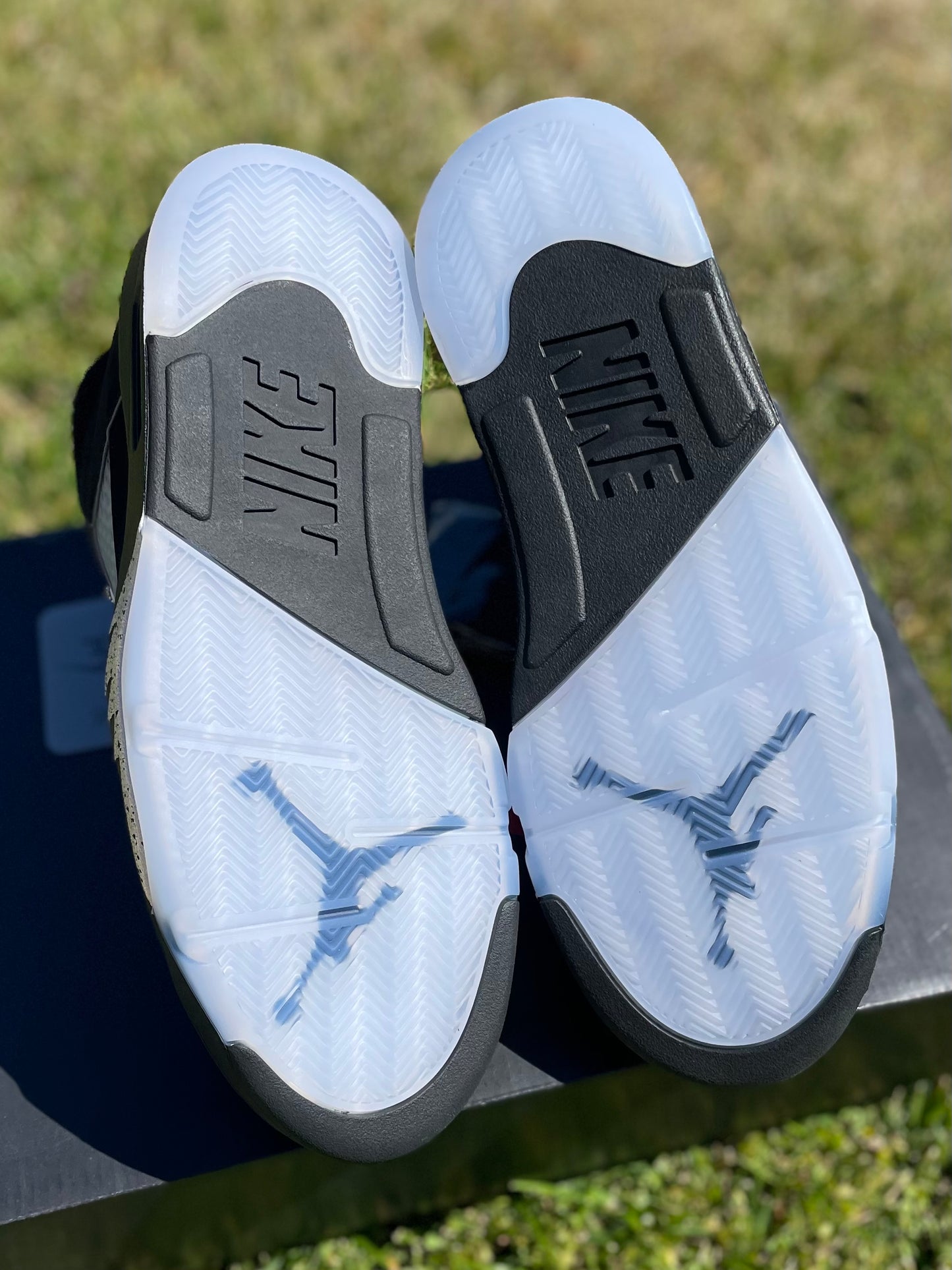 (Used Size 10.5M) Jordan 5 Black Metallic Reimagined