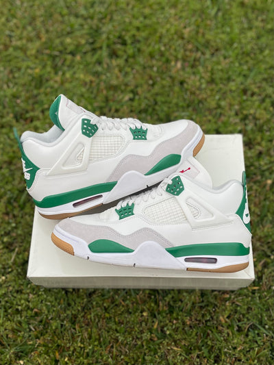 (Used Size 9M) Jordan 4 SB Pine Green