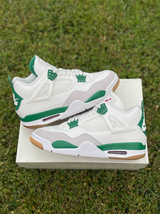 (Used Size 9M) Jordan 4 SB Pine Green