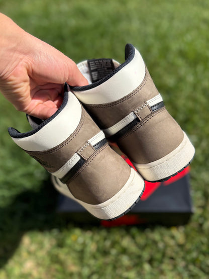 (Used Size 9.5M) Jordan 1 Mocha
