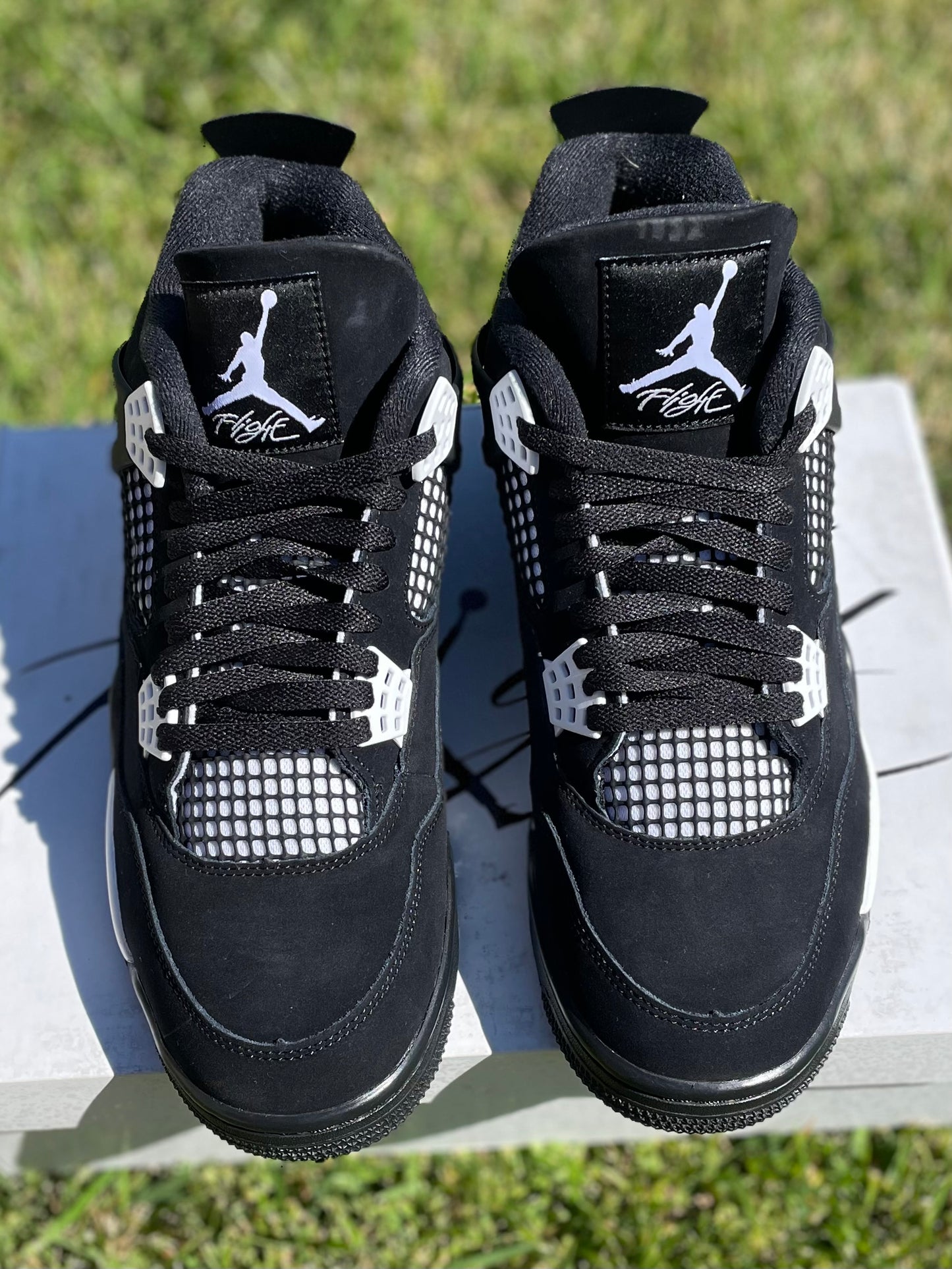 (Used Size 10.5M) Jordan 4 White Thunder