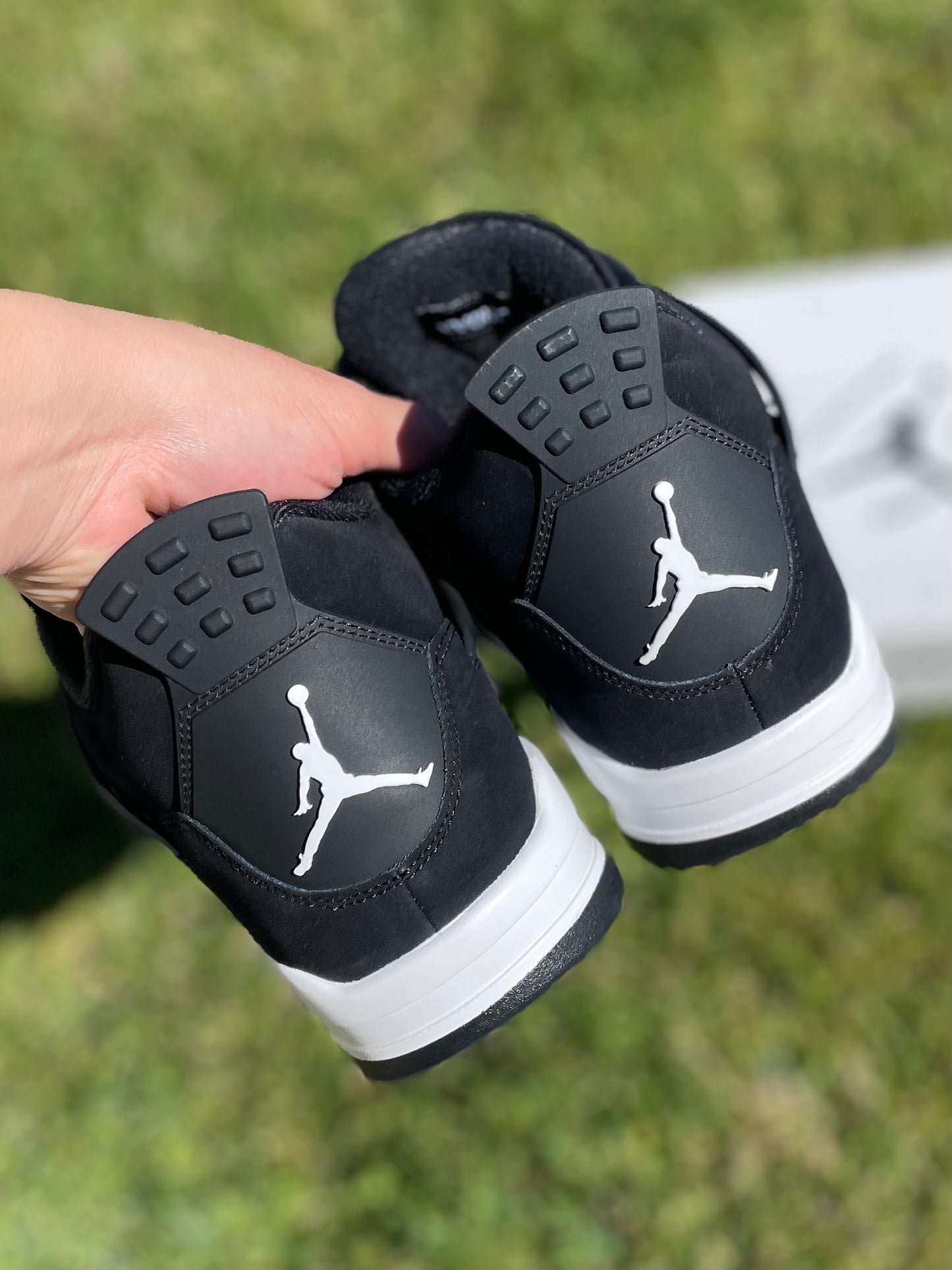 (Used Size 10.5M) Jordan 4 White Thunder