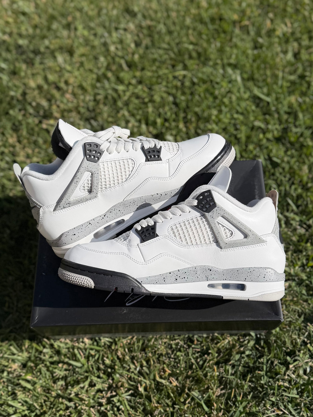 (Used Size 10.5M) Jordan 4 White Cement (2025)