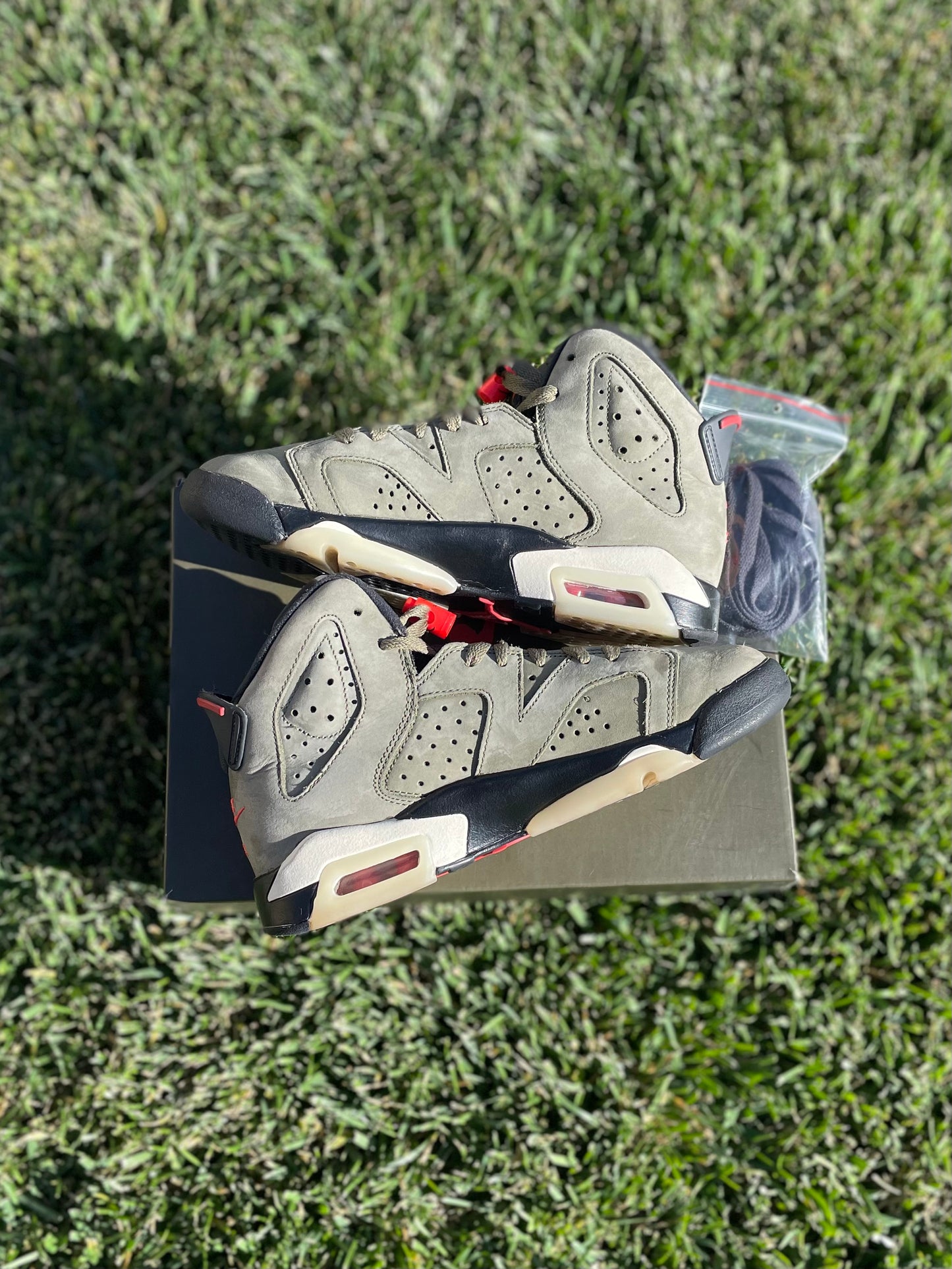 (Used Size 4.5Y) Travis Scott Olive Jordan 6