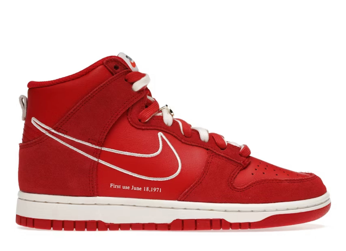 Nike Dunk High ‘First Use Red’