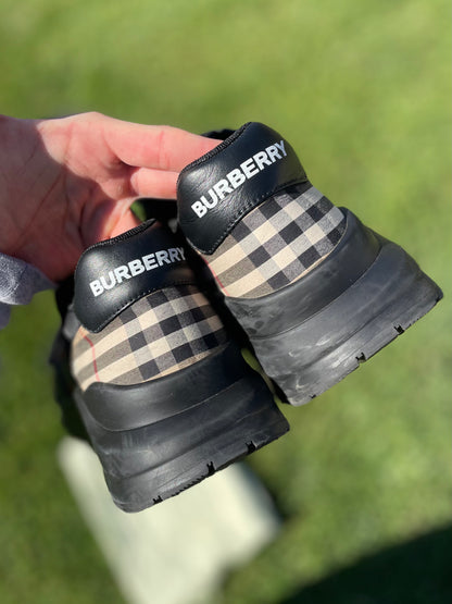 (Used Size 9M) Burberry Ramsey Check Sneakers (42EU)