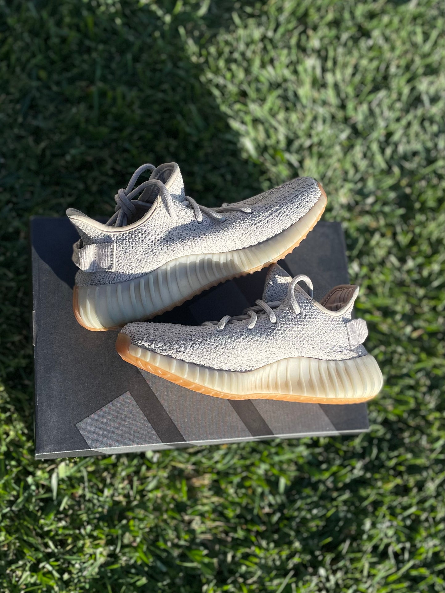 (Used Size 4M) Yeezy 350 V2 Sesame