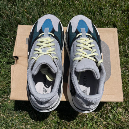 (Used Size 9.5M) Yeezy 700 Wave Runner