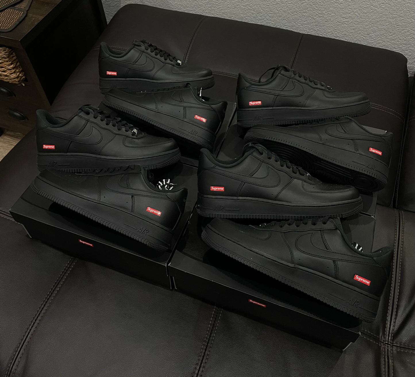 Nike Air Force 1 Supreme Black