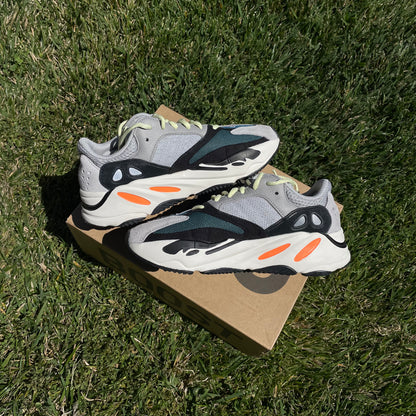 (Used Size 7M) Yeezy 700 Wave Runner