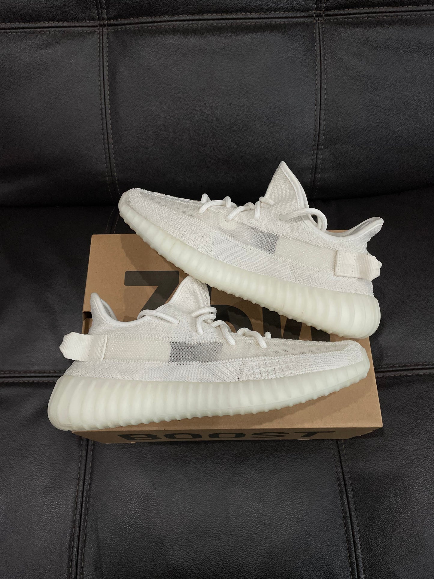 (Used Size 8.5M) Yeezy 350 V2 Bone