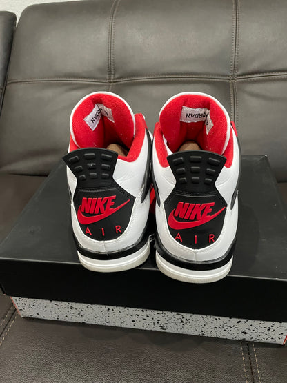 (Used Size 9.5M) Jordan 4 Fire Red