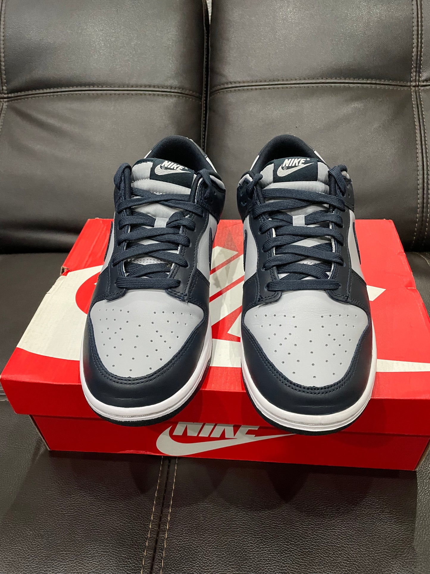 (Used Size 9.5M) Nike Dunk Low Georgetown