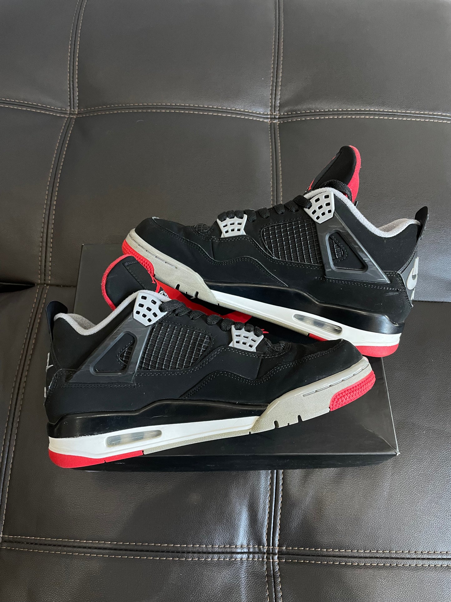 (Used Size 9M) Jordan 4 Bred (2019)