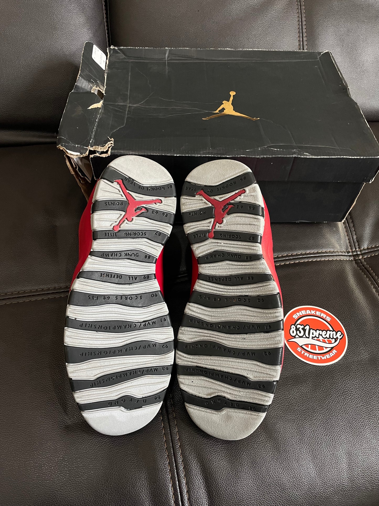 (Used Size 9.5M) Jordan 10 Bulls Over Broadway