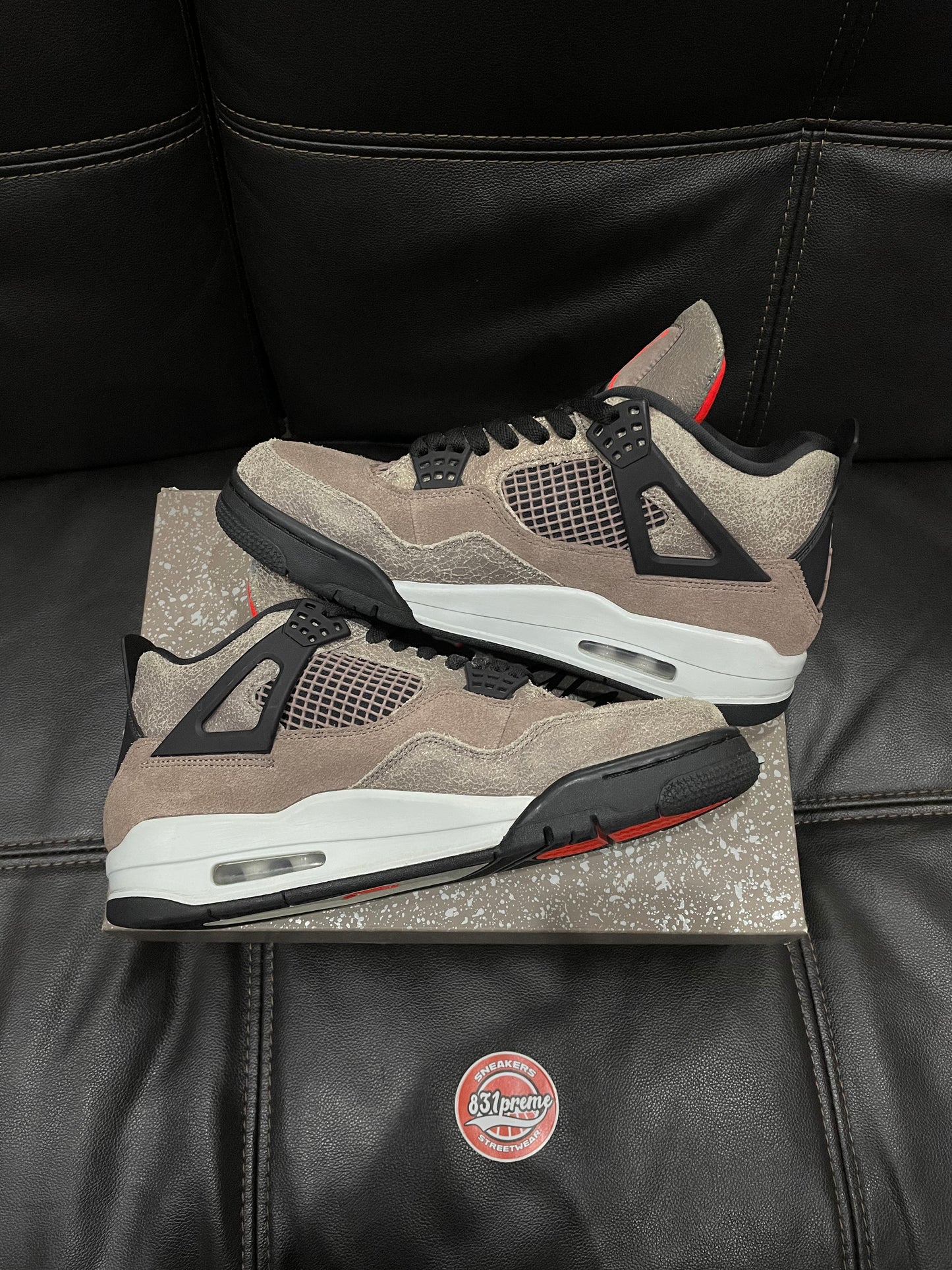 (Used Size 9M) Jordan 4 Taupe Haze